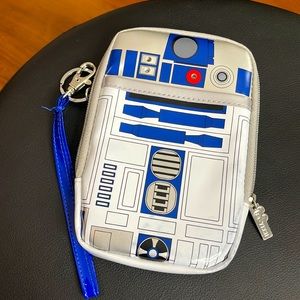 Disney Parks R2-D2 light up wristlet ⭐️